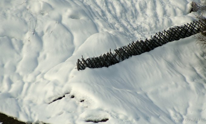 IMG_0290-SchneeZaun.jpg
