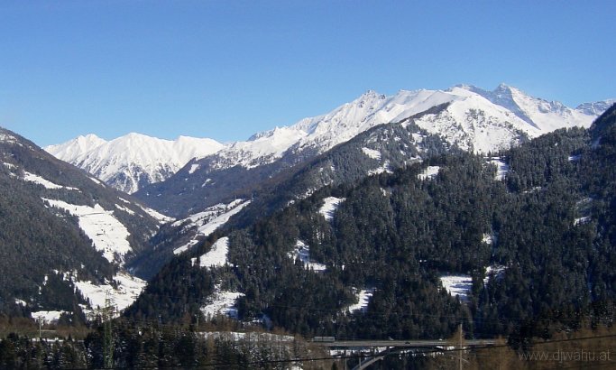 DSC04587-SchmirnVon-Noesslach-.JPG